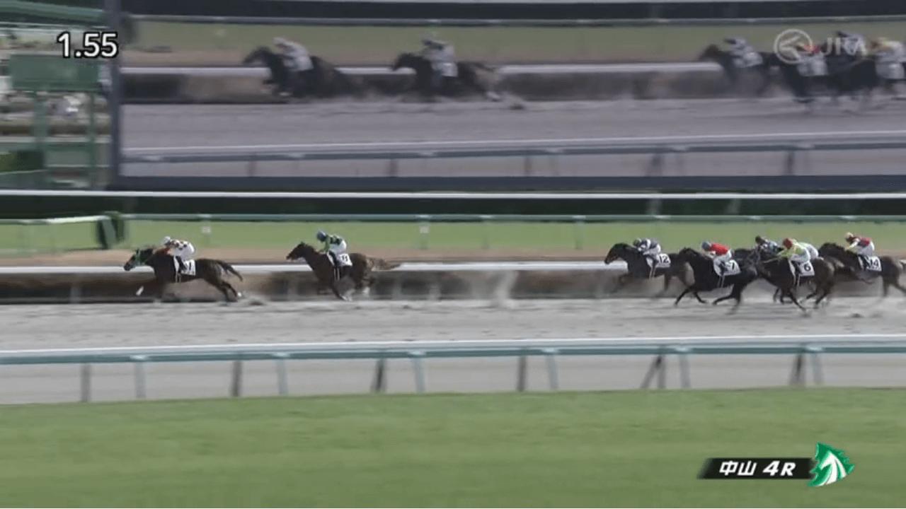 ガンダ(母フィーユレヴーズ 母の父オルフェーヴル)が逃げ切って初勝利