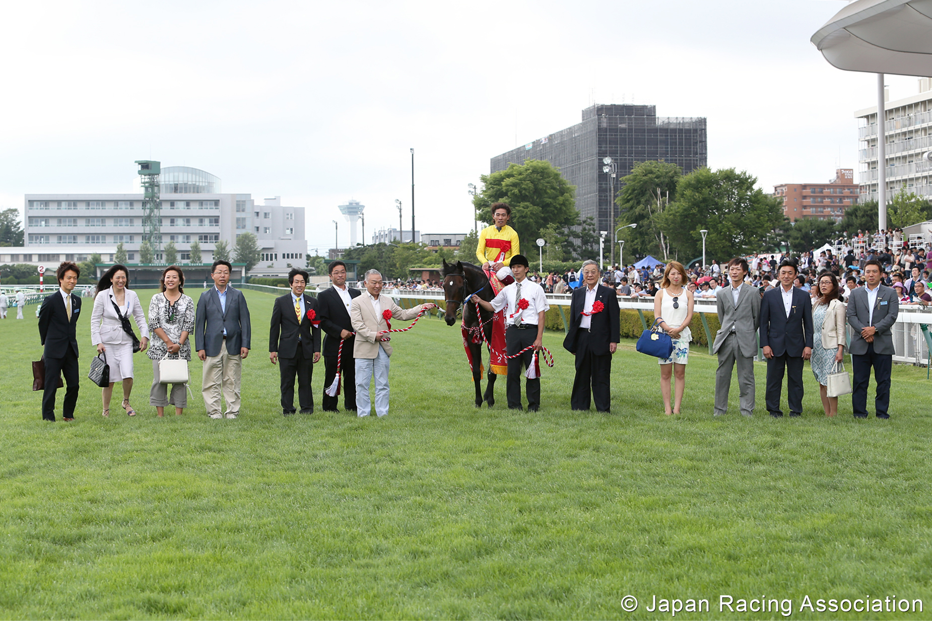 ラブイズブーシェが函館記念を制し、重賞初制覇 © JRA